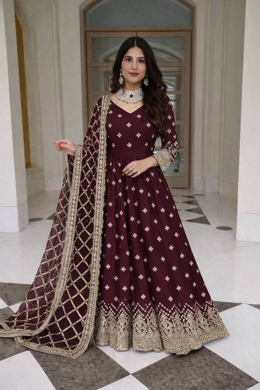 Đěsigner Gown With Pent Dupatt Set