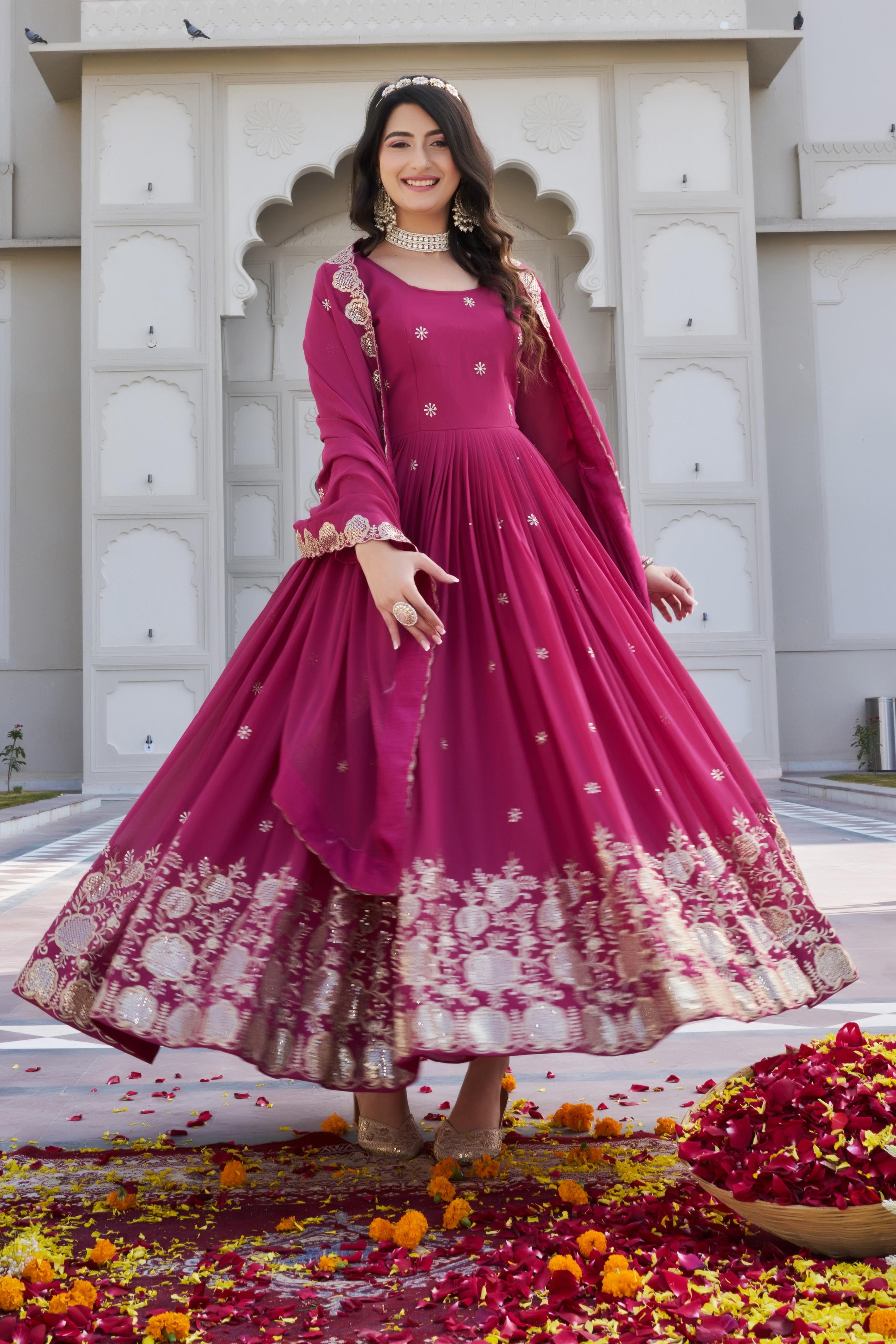 🪡💗🩵💞Festive Elegance: Styles for Every Occasion💞💕💃