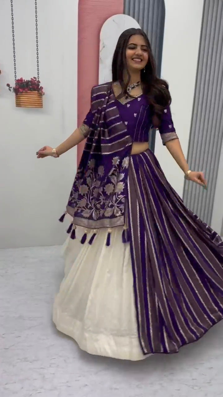 Special trending lengha& saree 👗💌*PC -143