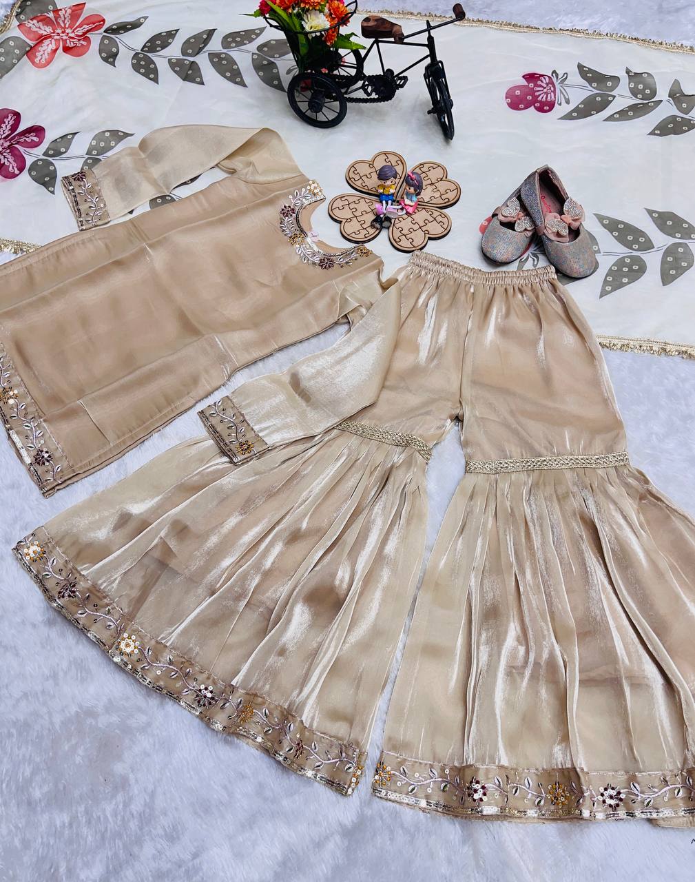 Đěsigner Party Wear Look Heavy Pure GMY SILK Top Sharara & Dupatta Set